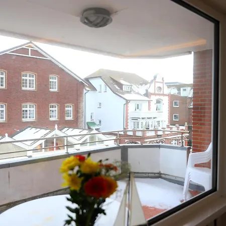 Modern Eingerichtete, Komfortable 2-zimmer-wohnung Im 2. Og Apartament