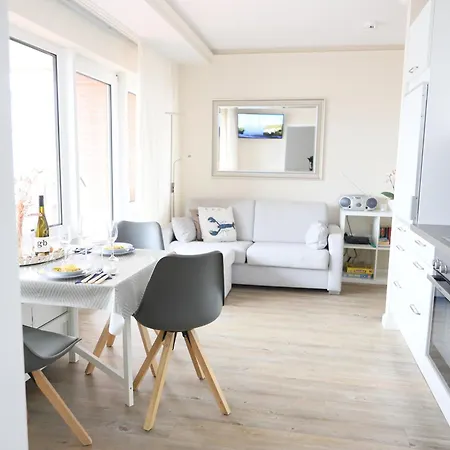 Modern Eingerichtete, Komfortable 2-zimmer-wohnung Im 2. Og アパート