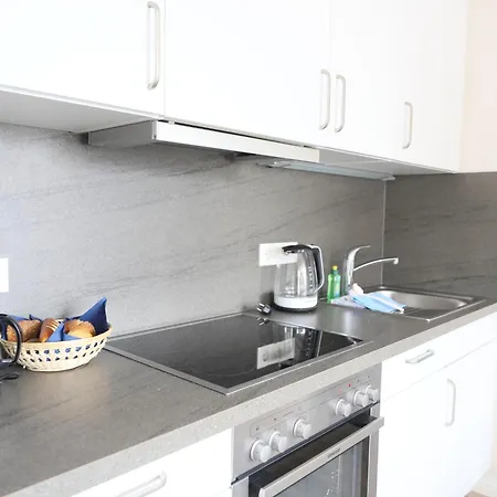 Modern Eingerichtete, Komfortable 2-zimmer-wohnung Im 2. Og Lejlighed Vesterland