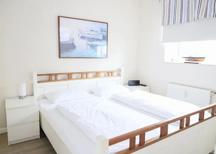 Appartamento Modern Eingerichtete, Komfortable 2-zimmer-wohnung Im 2. Og *