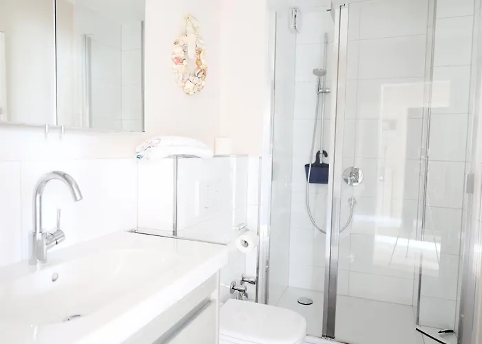 Modern Eingerichtete, Komfortable 2-zimmer-wohnung Im 2. Og * Westerland